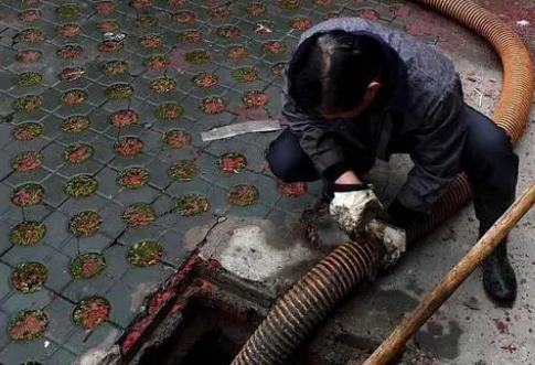 涿州高压清洗管道公司分享下为什么要高压清洗板换